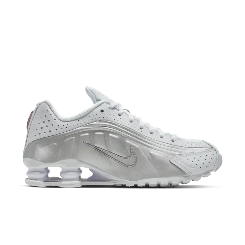 fecha-de-lanzamiento-del-shox-r4-white-and-metallic-silver-ar3565-101 -2-.jpg