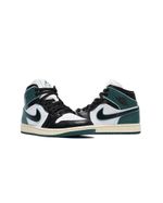 air-jordan-wmns-1-mid-se-white-black-light-dew-oxidized-green-fq7818-100-footwear _ sneaker-packshots-90.jpg