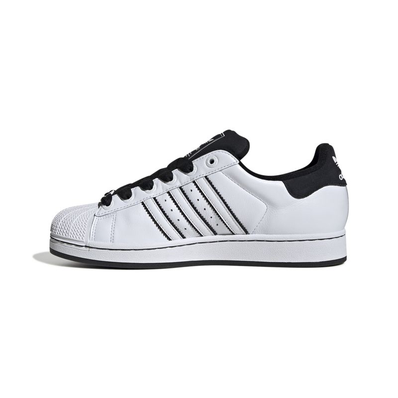 JH5469_5_FOOTWEAR_Photography_Side-Medial-Center-View_white.jpg