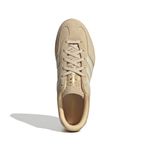 JQ7666_3_FOOTWEAR_Photography_Top Portrait View_white.jpg