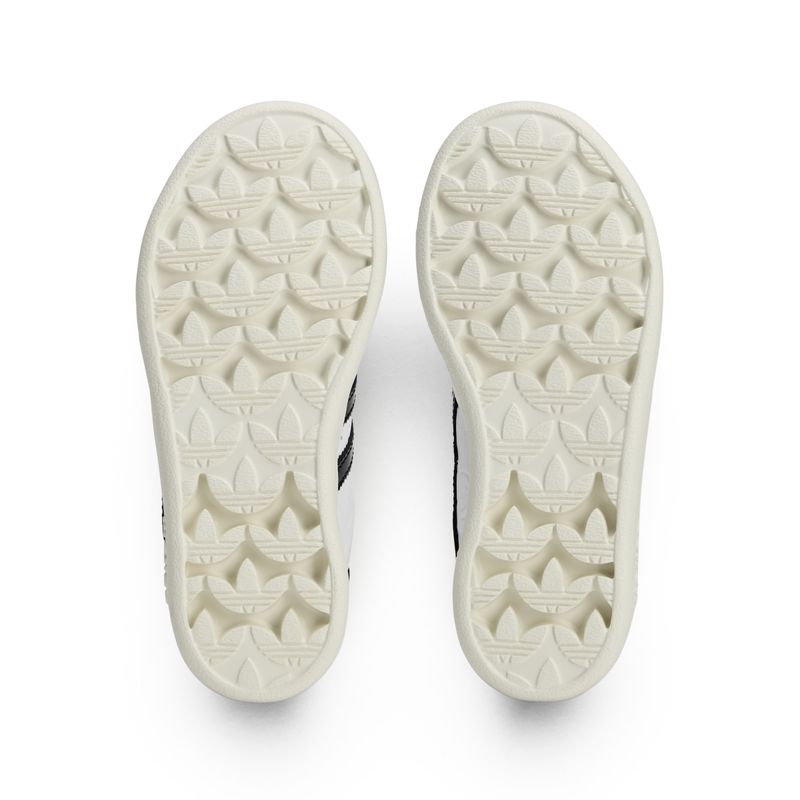 JQ2400_4_FOOTWEAR_Photography_Bottom View_white.jpg