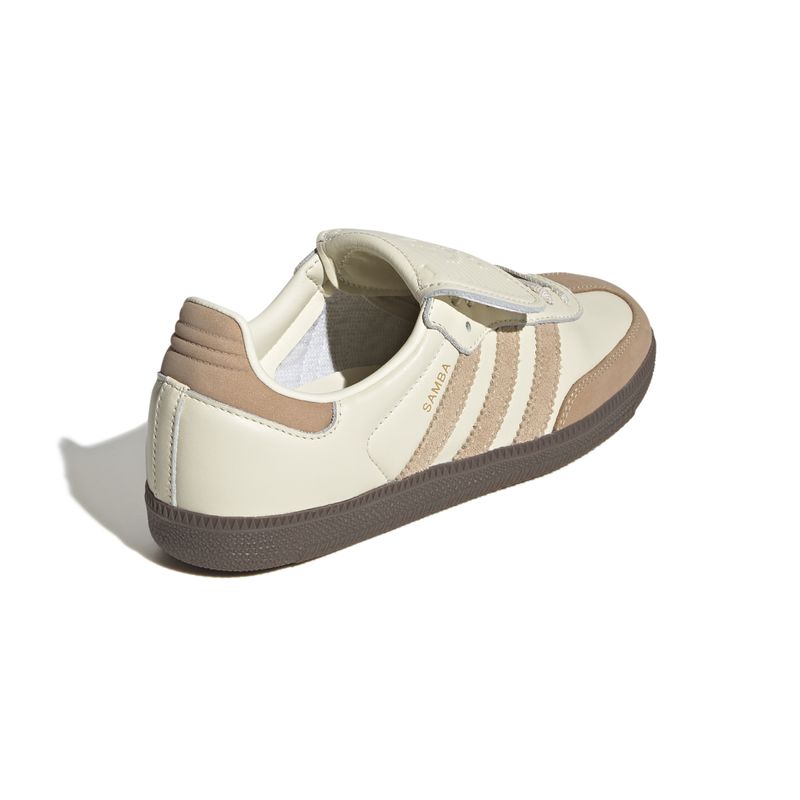 JH5706_7_FOOTWEAR_Photography_Back Lateral Top View_white.jpg