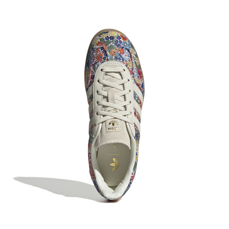 JP5309_3_FOOTWEAR_Photography_Top Portrait View_white.jpg