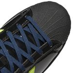 JP7637_9_FOOTWEAR_Photography_Detail View 2_white