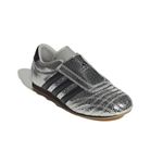 JH9664_6_FOOTWEAR_Photography_Front Lateral Top View_white