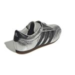 JH9664_7_FOOTWEAR_Photography_Back Lateral Top View_white