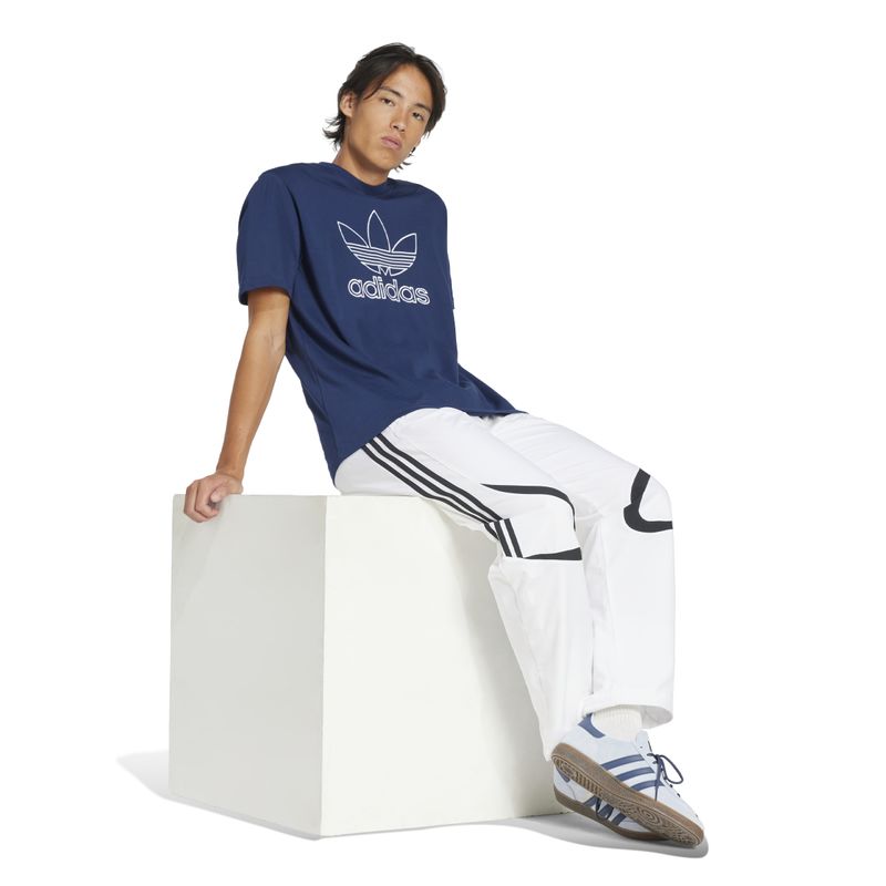 JP1089_5_APPAREL_On Model_Walking View_white