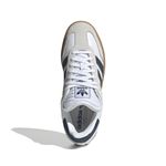 JQ7440_3_FOOTWEAR_Photography_Top Portrait View_white
