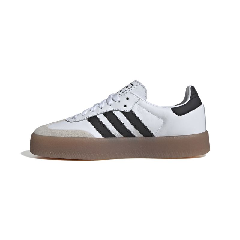 JI1349_5_FOOTWEAR_Photography_Side Medial Center View_white