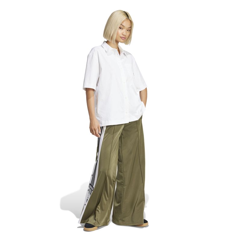 JD1504_4_APPAREL_On Model_Walking View_white