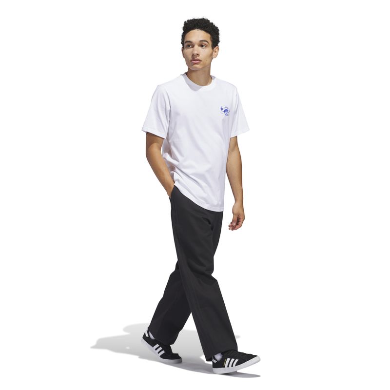 JD2830_6_APPAREL_On Model_Walking View_white