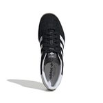 JI2060_3_FOOTWEAR_Photography_Top-Portrait-View_white