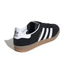 JI2060_7_FOOTWEAR_Photography_Back-Lateral-Top-View_white