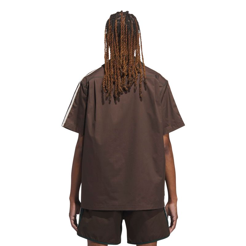 JP3870_5_APPAREL_On Model_Back View_white