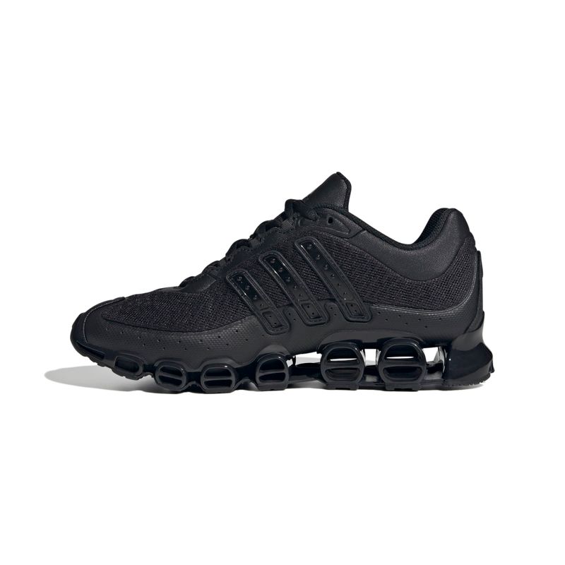 JP9626_5_FOOTWEAR_Photography_Side-Medial-Center-View_white